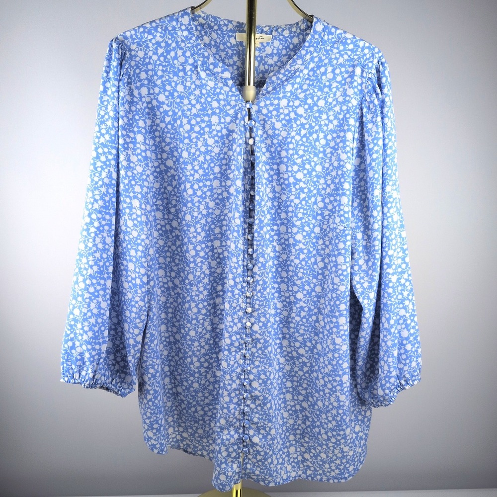 Monday Fun Women 2X Blouse Blue White Floral Button Up Long Sleeve Top FT63987SP